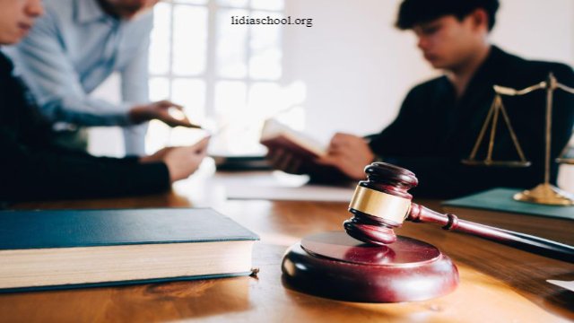 Daftar 5 Universitas Hukum Terbaik Di Indonesia